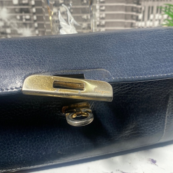Authentic 💙 Ferragamo Long Wallet - Picture 10 of 17